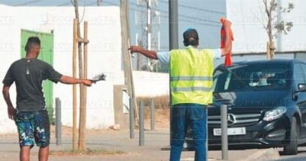 Halte au Racket des pseudos gardiens de voitures