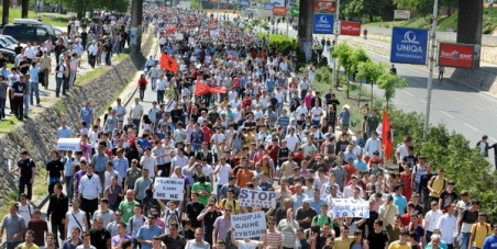 Albania: Save human rights,Save the people