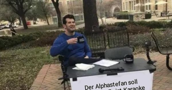 Der Alphastefan soll mit Malternativ eine PowerPoint Karaoke machen! 