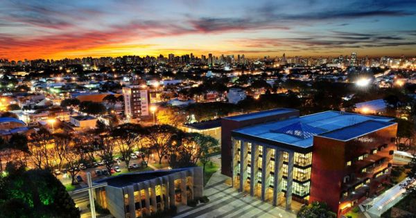 Reitor da PUCPR: SALA ACÚSTICA JÁ