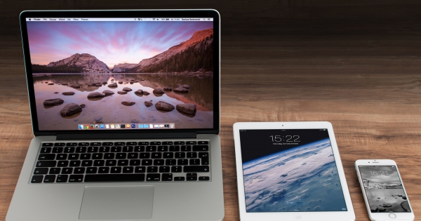 Apple Inc: Let's bring Greek language to Siri