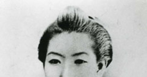 Emergency!!! Ms. Ichiyō Higuchi "14 months of miracles" writing and the end of the land.