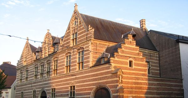 Stad Hasselt: Geen woontoren op de historische site van Herkenrodekazerne in Hasselt!