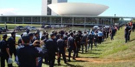 Aprovação do Projeto de Lei Nº1332 de 2003 de autoria do Sr. Arnaldo Faria de Sá