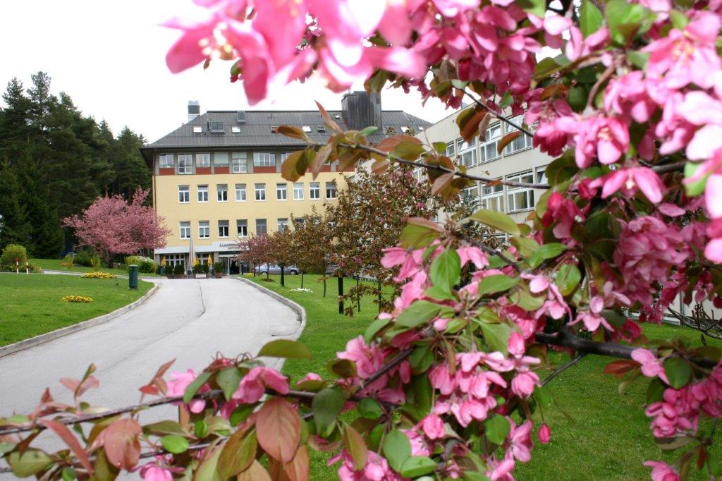 Wir sprechen uns klar gegen die Schließung des Landeskrankenhaus Natters aus!